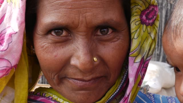 Porträt-der-indischen-Frauen