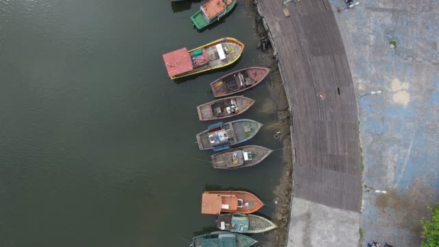 Top-View-of-Boats-in-a-Pier