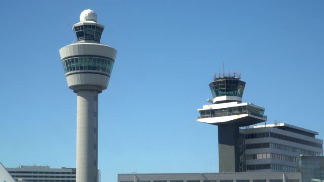Flüge-Management-Luft-Kontrollturm-und-Passagier-terminal