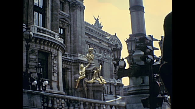 Parisi-historische-Opéra-Garnier