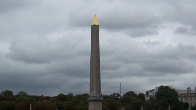 Obelisco-de-Luxor,-París,-Francia