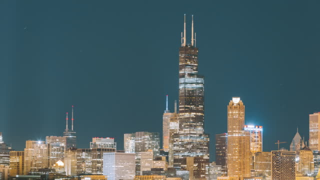 Chicago-Skyline-Nacht-zum-Sonnenaufgang-Timelapse