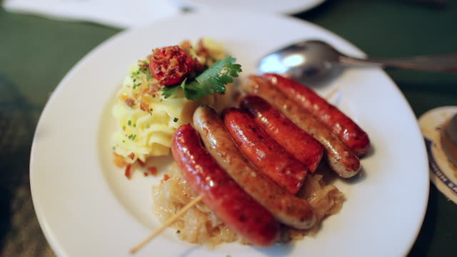 Traditional-German-good,-sausage-and-smash-potatoes