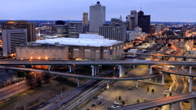 Day-to-night-timelapse-of-Memphis,-Tennessee-city-center