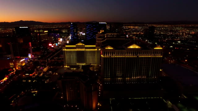 Vista-aérea-de-un-paisaje-de-la-ciudad-de-Las-Vegas-Strip,-el-amanecer