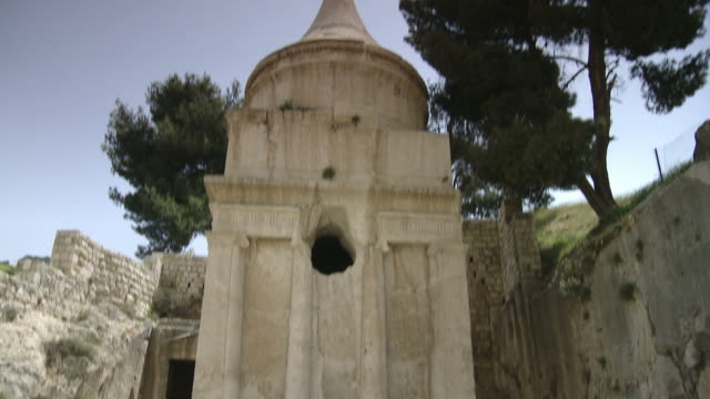 avshalom-tumba-de-inclinación