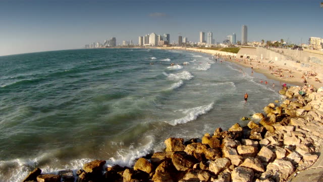 Strand-von-Tel-Aviv-skyline-Weitwinkel