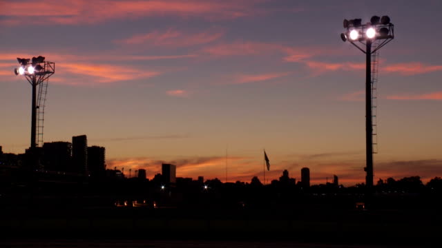ARGENTINIEN-Buenos-Aires-football-stadium-sunset-time-lapse