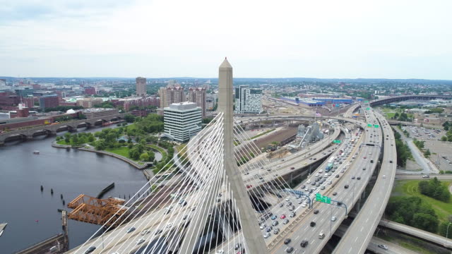 Antenne,-erschossen-Zakim-Brücke-Boston-MA