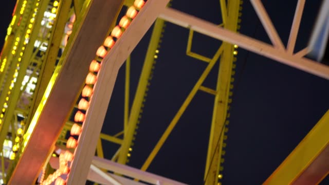 Video-of-a-Ferris-Wheel-at-night-in-St-Pauli-Hamburg-amusement-park
