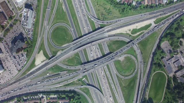 Vista-aérea-Drone-de-Toronto-Canada-Highway