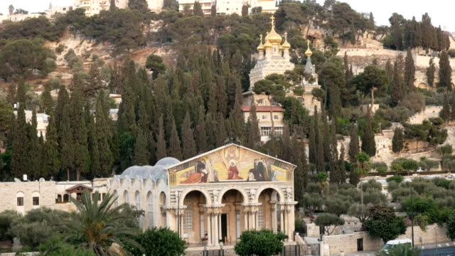 Kirchen-von-Maria-Magdalena-und-alle-Nationen-in-jerusalem
