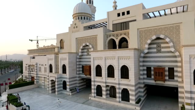 Rajhi-Mosque---Mecca
