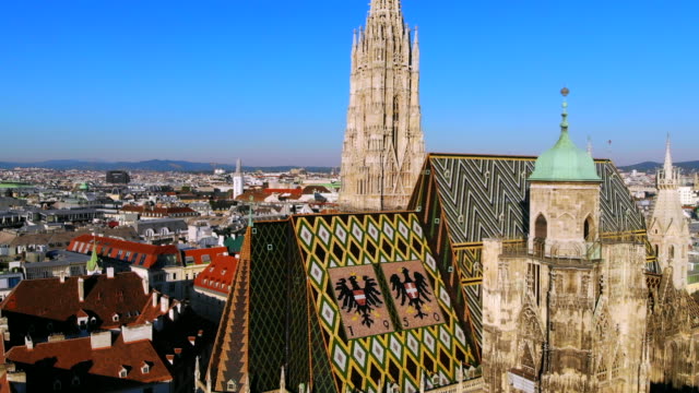 Aerial-of-Vienna-St.-Stephen's-Cathedral