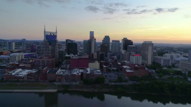 Nashville-Tennessee-TN-Skyline-Aerial-Flyover