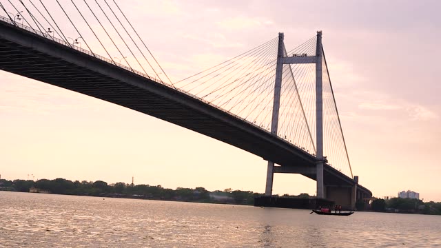 Vidyasagar-Setu-or-Second-Hooghly-Bridge-on-River-Ganges-in-kolkata-,-West-Bengal-at-sunset-time.