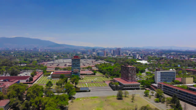 Campus-central-de-la-Universidad-Autónoma-de-México-en-la-Ciudad-de-México