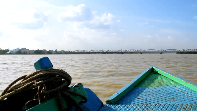Viaje-en-barco-en-Ganges