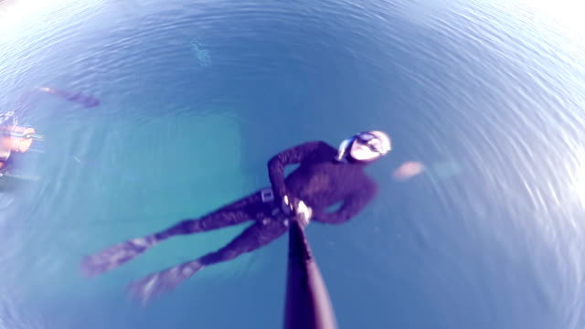Very-Calm-Freediver-doing-a-Breath-up-Before-Diving