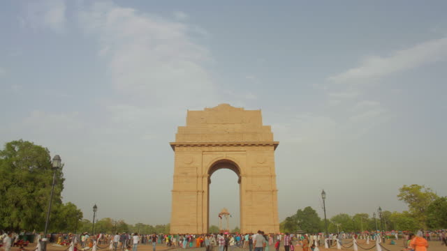 India-Gate-Mid-Day-3-Time-lapse