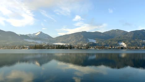 Beautiful-lake-and-mountains-in-Alps