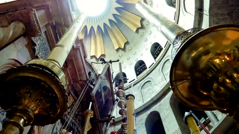 Dome-over-Jesus-Empty-Tomb-in-Jerusalem