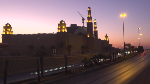 Mezquita-de-Rajhi-timelapse