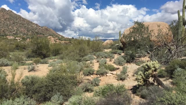 Cave-Creek-in-North-Scottsdale,-Wüste-Zeit-Zeitraffer-Aufnahmen