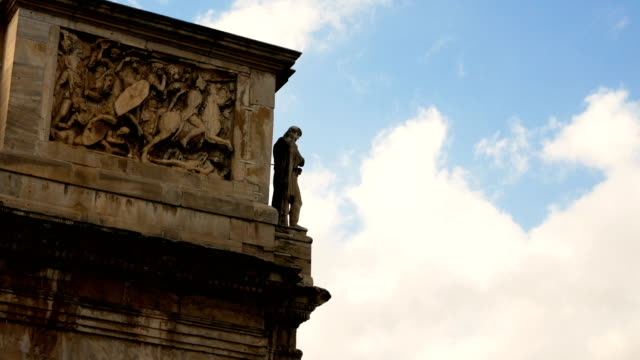Detail-der-Triumphbogen-des-Konstantin,-Triumphbogen-in-der-Nähe-des-Kolosseums-in-Rom