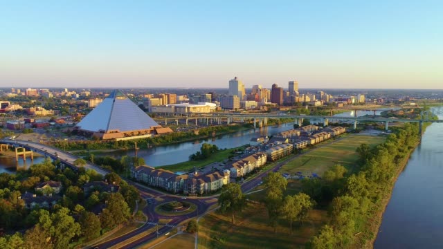 Memphis-Tennessee-TN-Downtown-Drone-Skyline-Aerial