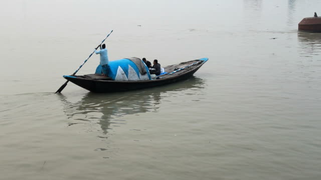 Bootsfahrten-am-Ganges