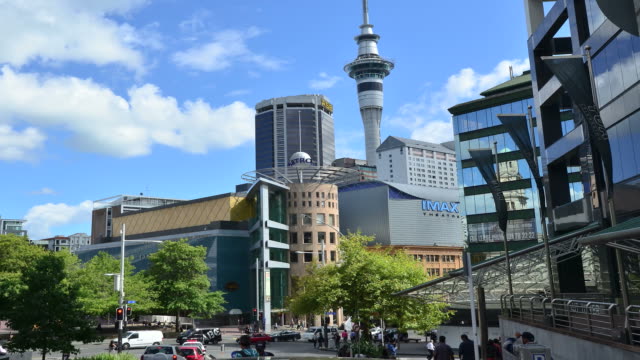 Zeitraffer-des-Verkehrs-im-Geschäftsviertel-von-Auckland,-Neuseeland