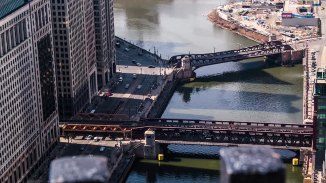 Río-Chicago-Wacker-Time-Lapse