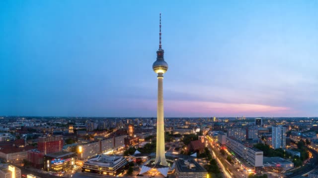 Berlin-city-skyline-day-to-night-timelapse-at-alexanderplatz-with-Berlin-TV-Tower-(Berliner-Fernsehturm),-Berlin,-Germany,-4K-Time-lapse
