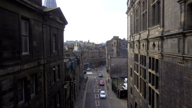 In-a-street-of-Edinburgh,-Scotland