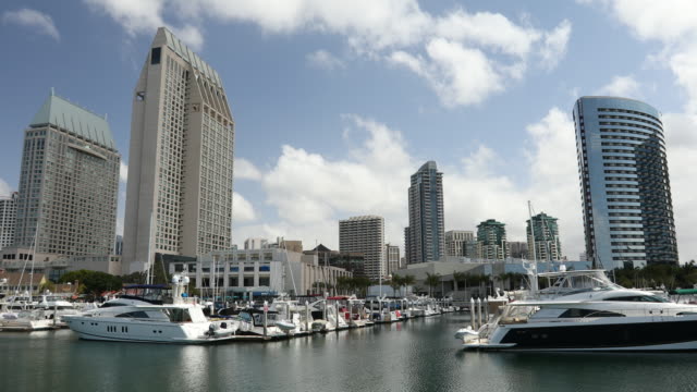 San-Diego-California-USA-city-downtown-skyline