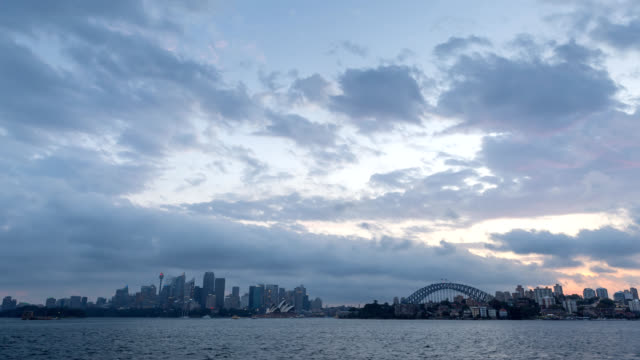 Day-to-night-time-lapse-in-Sydney