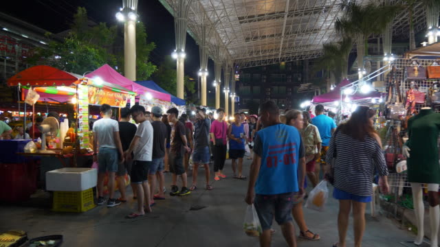 famous-night-time-phuket-island-street-food-market-walking-slow-motion-panorama-4k-thailand