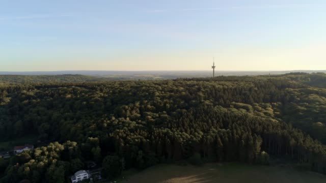 Eifel-Landschaft-Aachen-Sonnenuntergang-Panorama-360-Grad-grüne-Laubwiesen-4K