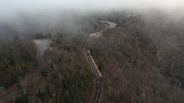 Aerial-Drone-of-Pisgah-National-Forest-in-the-Foggy-Blue-Ridge-Mountains-near-Asheville,-North-Carolina