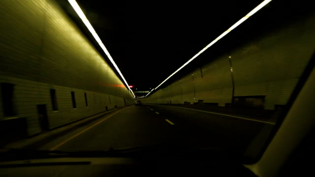 Montreal-timelapse-túnel.