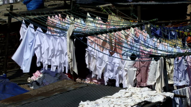 Waschen-in-Mumbai,-Indien