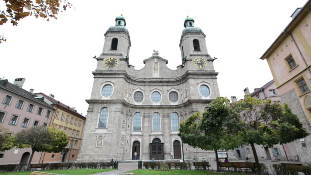 Dom-Sankt-Jakob,-Cathedral-of-Innsbruck,-Austria