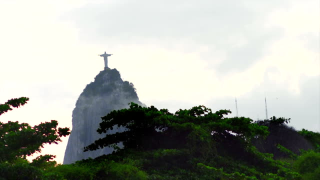 View-of-Christ-the-Redeemer-statue-on-a-mountain-in-Brazil