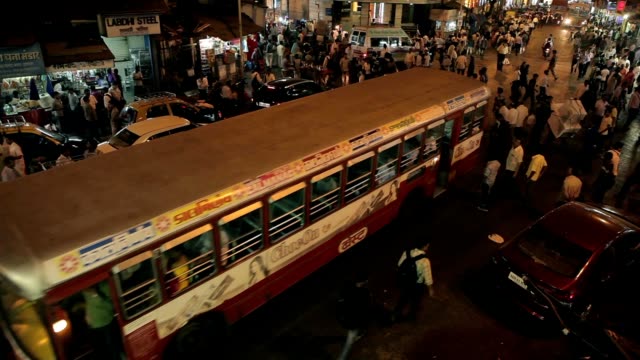 Indios-en-las-calles-de-Mumbai,-India.