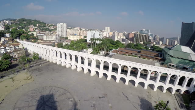 Luftbild-von-Arcos-Da-Lapa