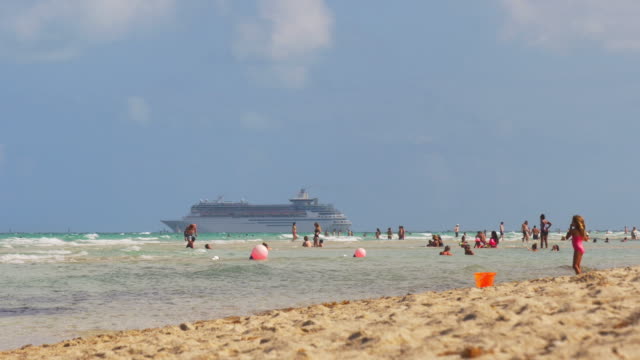 Estados-Unidos-día-de-verano-Miami-Playa-vida-forro-paseo-en-barco-4-k,-la-Florida