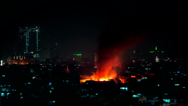 Gran-incendio-en-Yakarta-de-la-ciudad,-quemando-el-edificio.-FullHD-Timelapse---Jakarta,-Java,-Indonesia,