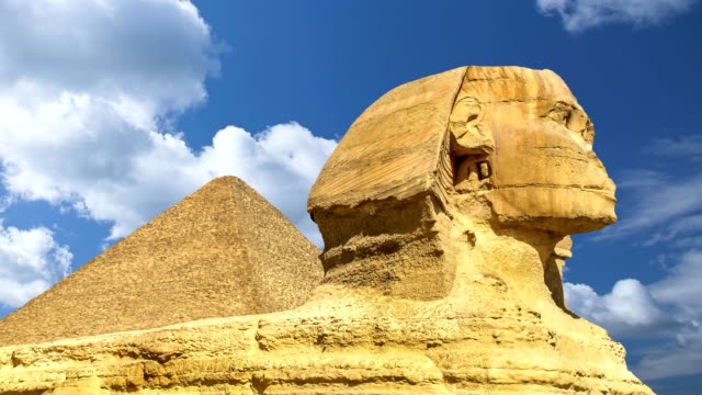 Great-Sphinx-including-pyramid