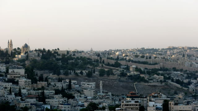 panorámica-captura-de-Jerusalén-y-el-Monte-de-los-olivos-de-haas-promenade
